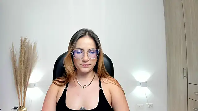Snapshot of RyliieHunter chatting on January 2025 12:22:01 AM RyliieHunter online show from January 2025 12:22:01 AM