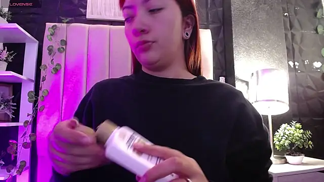 Mia Rinn online show from February 2025 01:00:02 PM