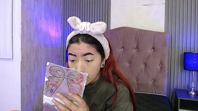 Mia Rinn online show from November 2025 01:56:02 PM