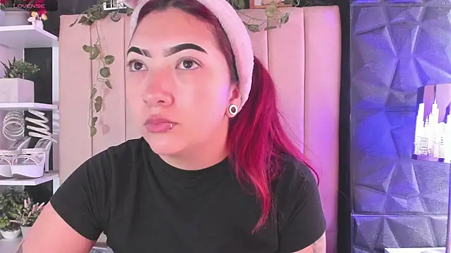 Mia Rinn online show from January 2026 02:22:02 PM