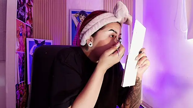 Mia Rinn online show from March 2026 12:43:01 PM