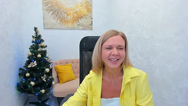 AgathaKlouin online show from December 2024 06:13:02 AM