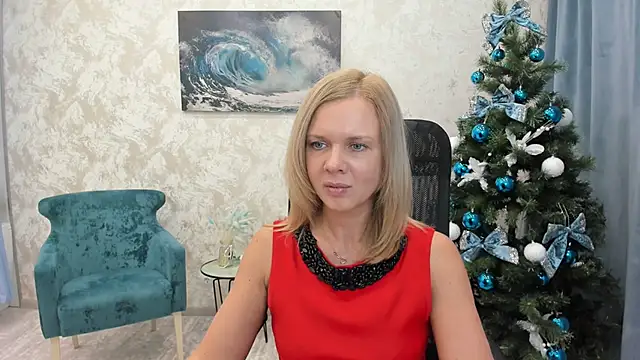 AgathaKlouin online show from December 2024 10:39:01 PM