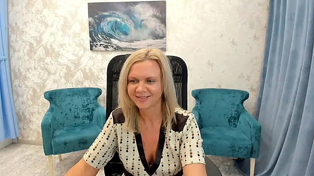 AgathaKlouin online show from January 2025 12:50:02 AM