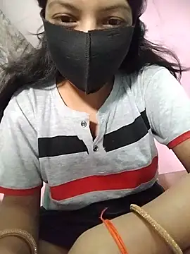 Hotty-Divya online show from June 2026 07:44:02 AM