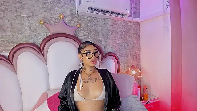 Mia Jansen online show from April 2026 01:24:01 PM