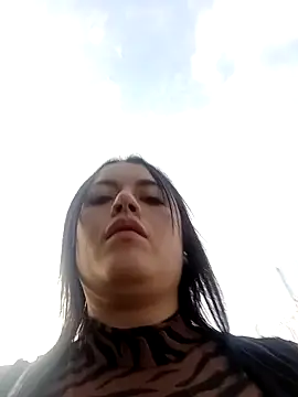 Lesly 10- online show from December 2024 10:08:02 PM