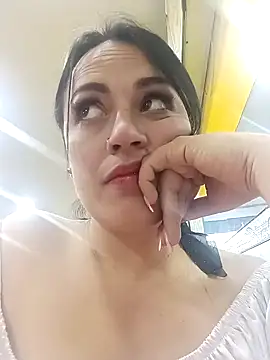 Lesly 10- online show from December 2024 07:27:02 PM