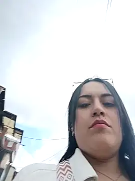 Lesly 10- online show from April 2026 05:21:02 PM