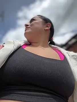 Lesly 10- online show from May 2026 03:28:02 PM