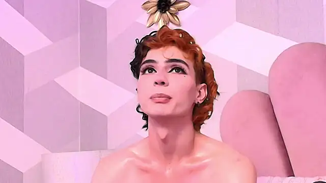 Snapshot of KylieMonnett chatting on March 2026 11:11:01 PM KylieMonnett online show from March 2026 11:11:01 PM