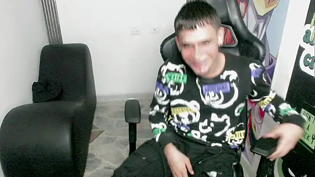 zacariasss  online show from December 2024 06:20:02 AM