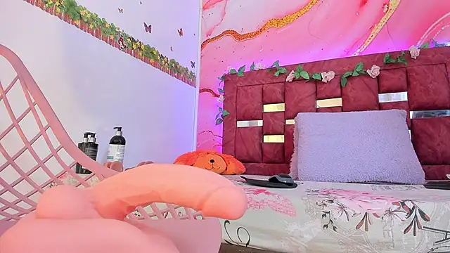 Snapshot of melody_paris chatting on February 2025 10:50:02 AM melody paris online show from February 2025 10:50:02 AM