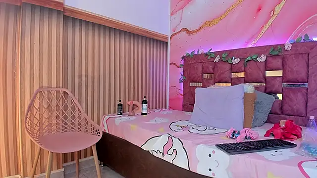 Snapshot of melody_paris chatting on February 2025 01:55:02 PM melody paris online show from February 2025 01:55:02 PM