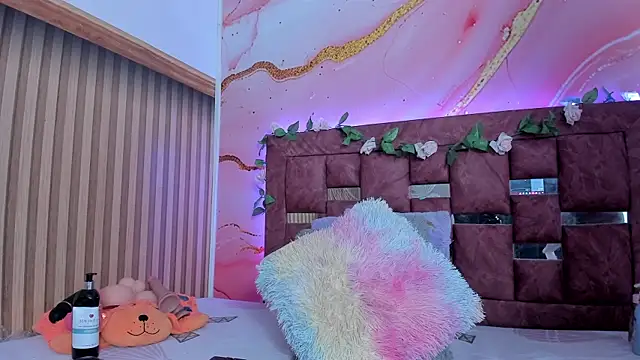 Snapshot of melody_paris chatting on March 2025 10:45:02 AM melody paris online show from March 2025 10:45:02 AM