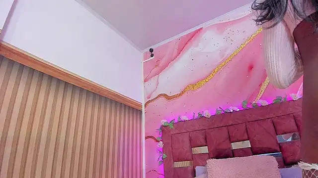 Snapshot of melody_paris chatting on September 2025 10:48:02 AM melody paris online show from September 2025 10:48:02 AM