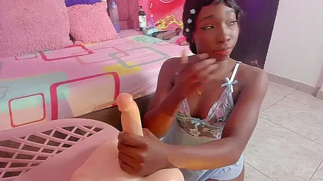 Snapshot of melody_paris chatting on November 2025 10:59:01 AM melody paris online show from November 2025 10:59:01 AM