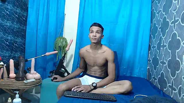 Snapshot of Ryan_Vergon chatting on March 2025 02:51:01 AM Ryan Vergon online show from March 2025 02:51:01 AM