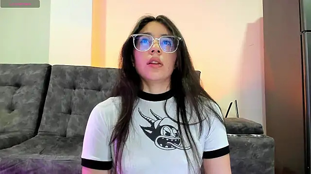 Snapshot of emmadiaz1 chatting on February 2026 01:36:02 AM emmadiaz1 online show from February 2026 01:36:02 AM