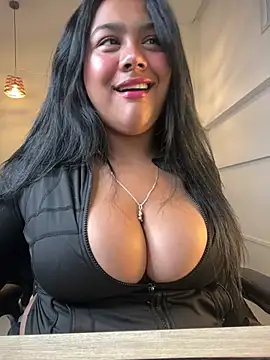 Snapshot of _Dulcinea_1 chatting on August 2026 02:04:02 AM Dulcinea 1 online show from August 2026 02:04:02 AM