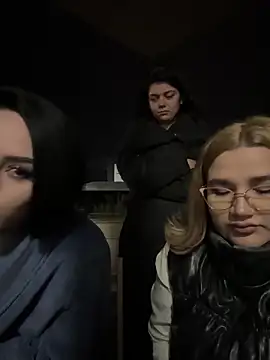 Leya  Droit online show from March 2025 09:05:02 PM