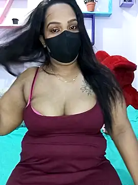 Snapshot of _Hot_Kisses_ chatting on December 2024 06:06:01 PM Hot Kisses online show from December 2024 06:06:01 PM