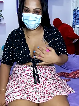 Snapshot of _Hot_Kisses_ chatting on January 2025 06:23:01 PM Hot Kisses online show from January 2025 06:23:01 PM