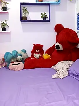 Snapshot of _Hot_Kisses_ chatting on January 2025 06:27:02 PM Hot Kisses online show from January 2025 06:27:02 PM