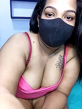 Snapshot of _Hot_Kisses_ chatting on February 2025 07:09:01 PM Hot Kisses online show from February 2025 07:09:01 PM