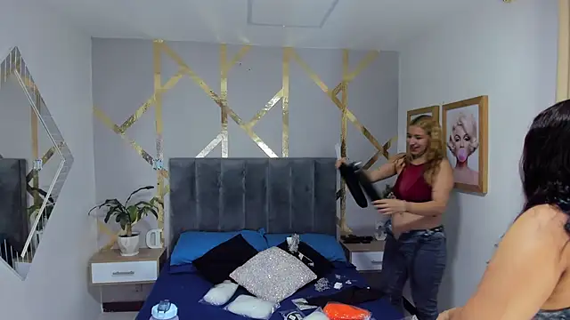 Snapshot of Caroliine_Torres chatting on October 2025 11:41:02 AM Caroliine Torres online show from October 2025 11:41:02 AM