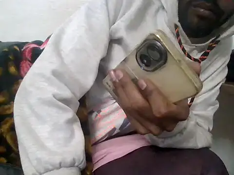 devilsam3327 online show from November 2025 01:55:01 PM