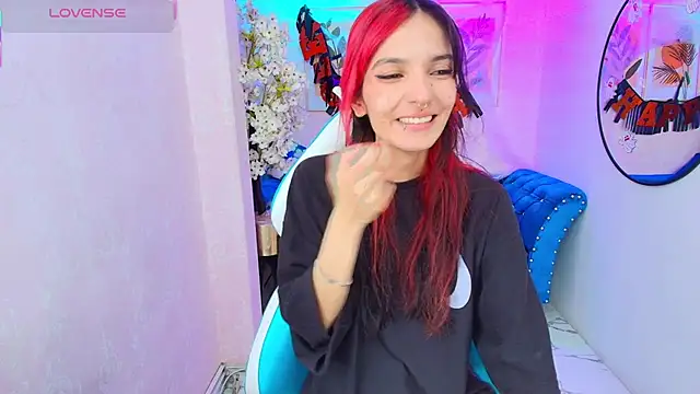 Dafne huges online show from November 2025 12:40:02 PM