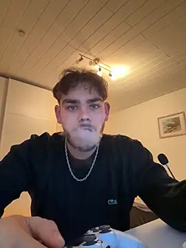 Snapshot of JuNIs_ chatting on October 2025 05:02:02 PM JuNIs online show from October 2025 05:02:02 PM