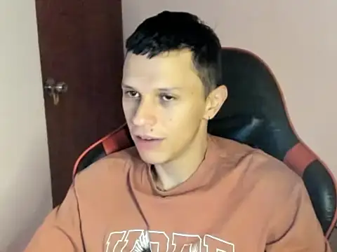 goodboy69l online show from April 2026 01:52:02 PM