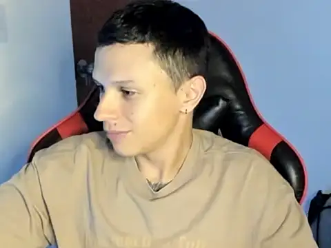 goodboy69l online show from April 2026 10:26:02 PM