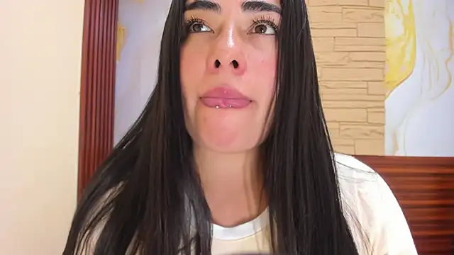 Snapshot of missexy303av chatting on September 2025 02:43:01 PM missexy303av online show from September 2025 02:43:01 PM