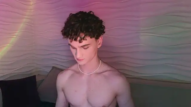 Snapshot of adam_21cm__ chatting on December 2024 07:11:02 PM adam 21cm online show from December 2024 07:11:02 PM