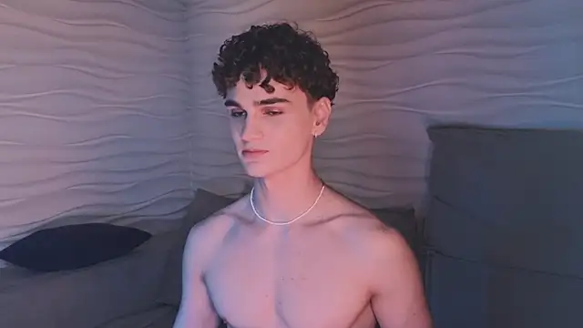 Snapshot of adam_21cm__ chatting on December 2024 04:09:01 PM adam 21cm online show from December 2024 04:09:01 PM
