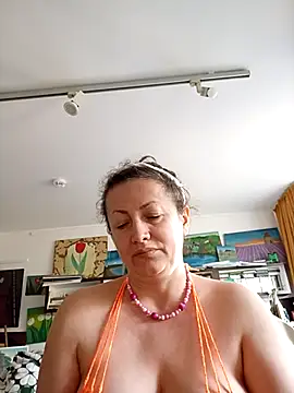 MariaAnaSunshine online show from September 2025 01:38:01 PM