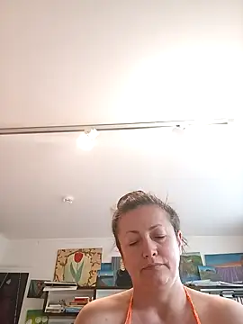 MariaAnaSunshine online show from October 2025 01:52:02 PM