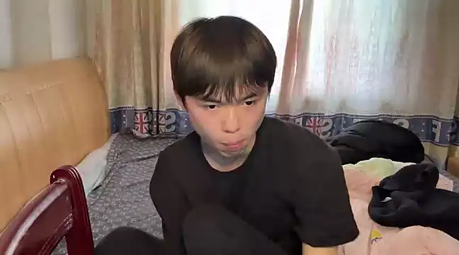 Snapshot of xiaottt1918 chatting on January 2025 08:03:01 AM xiaottt1918 online show from January 2025 08:03:01 AM