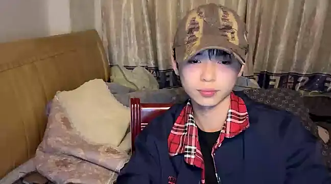 Snapshot of xiaottt1918 chatting on January 2025 02:34:01 PM xiaottt1918 online show from January 2025 02:34:01 PM