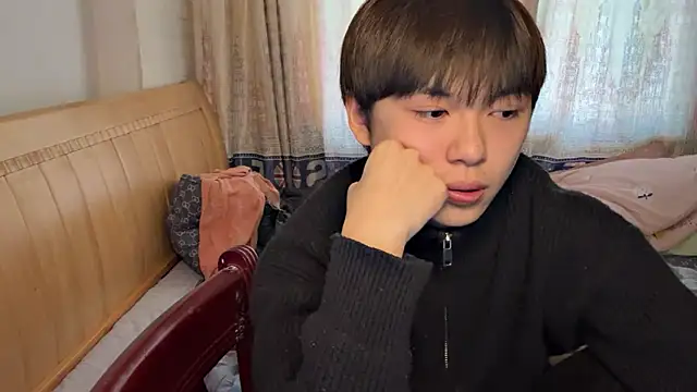 Snapshot of xiaottt1918 chatting on January 2025 09:02:02 AM xiaottt1918 online show from January 2025 09:02:02 AM