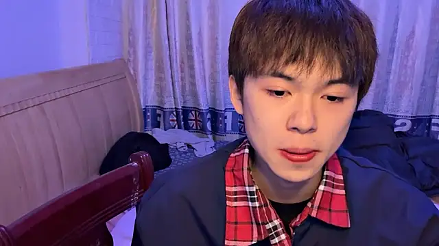 Snapshot of xiaottt1918 chatting on January 2025 03:35:01 PM xiaottt1918 online show from January 2025 03:35:01 PM