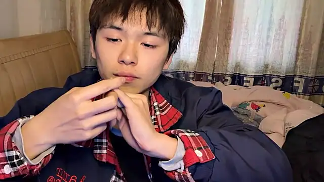 Snapshot of xiaottt1918 chatting on January 2025 08:57:02 AM xiaottt1918 online show from January 2025 08:57:02 AM