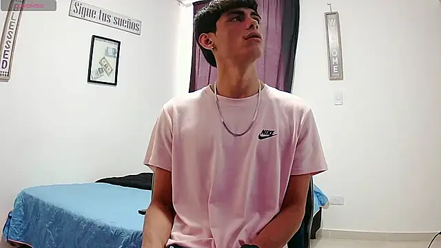 Snapshot of harrytomson_1 chatting on October 2025 07:24:02 PM harrytomson 1 online show from October 2025 07:24:02 PM