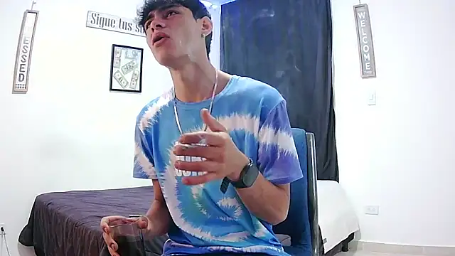 Snapshot of harrytomson_1 chatting on November 2025 10:38:01 AM harrytomson 1 online show from November 2025 10:38:01 AM