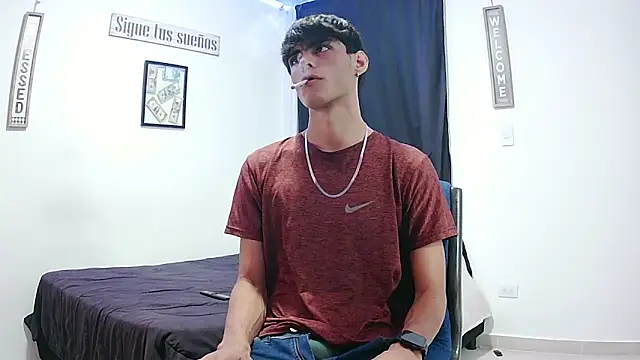 Snapshot of harrytomson_1 chatting on November 2025 01:15:02 AM harrytomson 1 online show from November 2025 01:15:02 AM