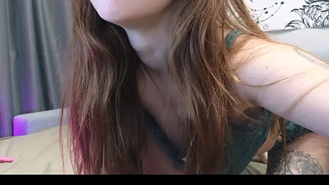 Snapshot of charlie_din chatting on February 2026 11:22:01 PM charlie din online show from February 2026 11:22:01 PM