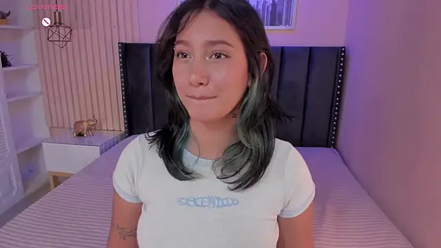 Snapshot of Yazmin_rouse chatting on February 2025 03:49:02 PM Yazmin rouse online show from February 2025 03:49:02 PM